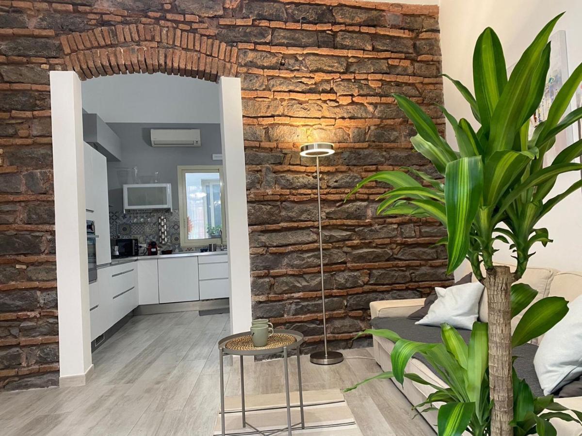 Apartment Alfonzetti-5 Min Walk To Central Train And Bus Station Catania Eksteriør bilde