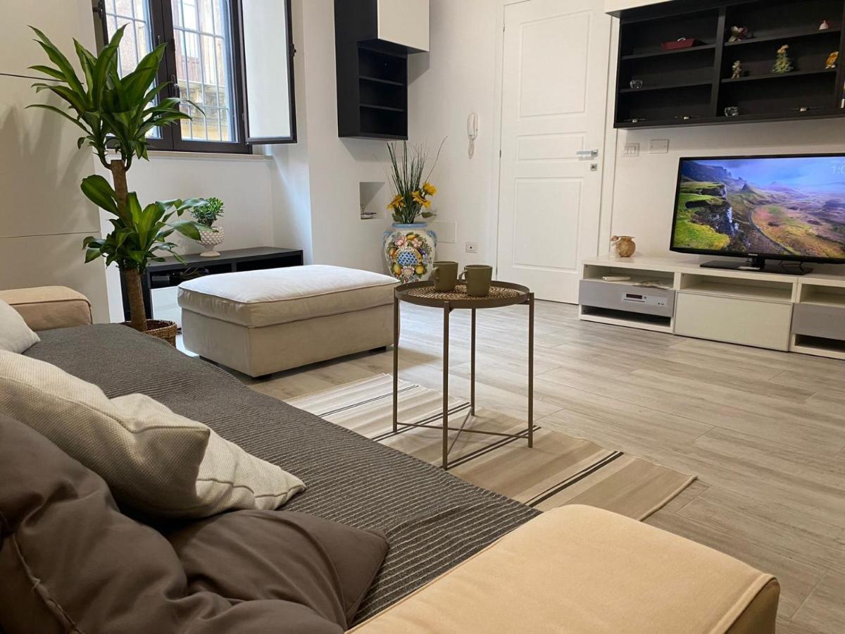 Apartment Alfonzetti-5 Min Walk To Central Train And Bus Station Catania Eksteriør bilde